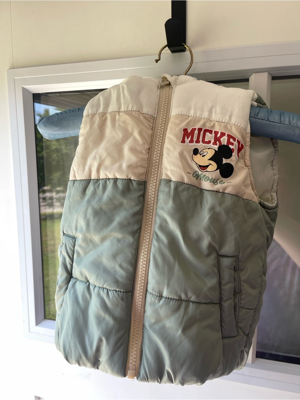Disney Jr. Mickey Mouse Puffer Vest | Toddler Size 3T | Hooded
